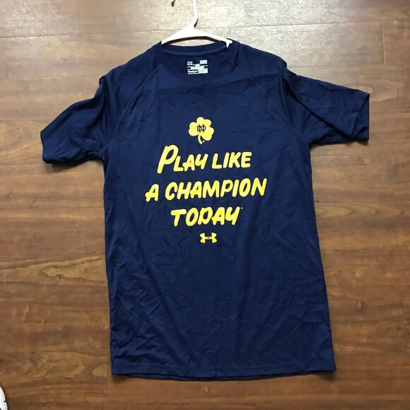 Men's Size S Under Armour Play Like A Champion Today Notre Dame Blue Tee T-Shirt - Picture 1 of 5